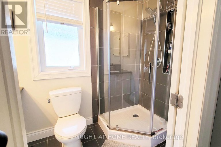 28858841/542-aberfoyle-circle/morgans-grantsouth-march/ottawa/ontario/K2K3R2_15