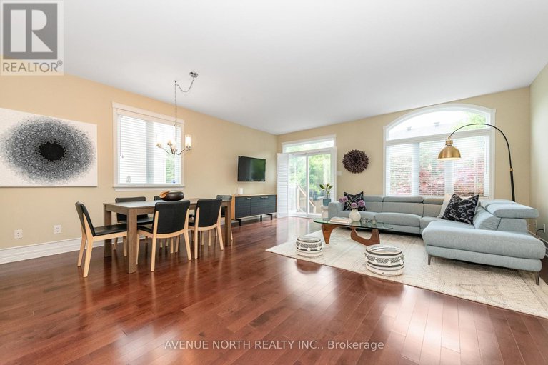 28477888/92-encore-private/city-viewskylinefisher-heightsparkwood-hills/ottawa/ontario/K2E0A2_8