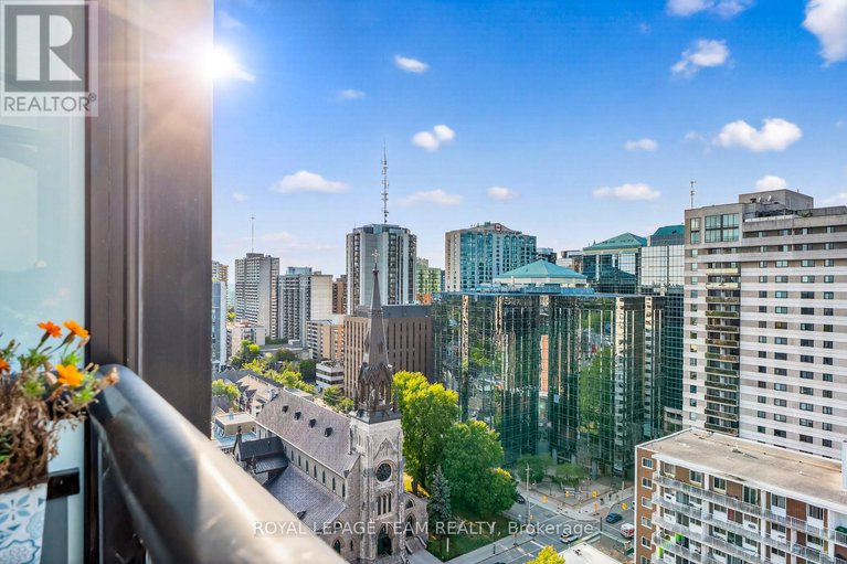 28864412/1902-235-kent-avenue/ottawa-centre/ottawa/ontario/K2P0A5_27