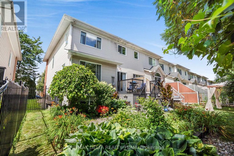 28932802/6320-sablewood-place/chapel-hill/ottawa/ontario/K1C7M6_28