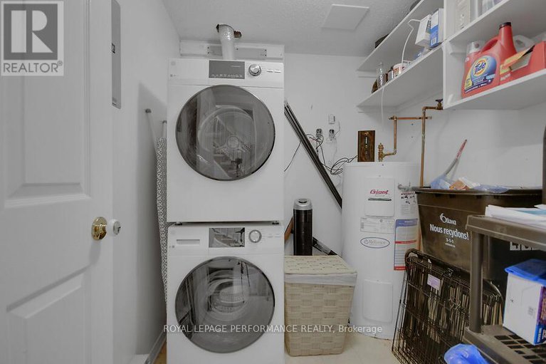 28565968/402-briston-private/hunt-club-park/ottawa/ontario/K1G5R3_21