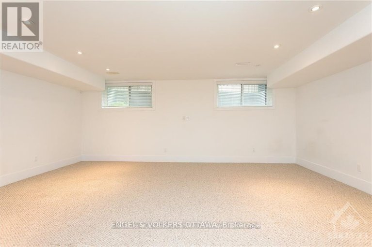 29456645/144-montauk/carleton-heights/ottawa/ontario/K2C2B4_41