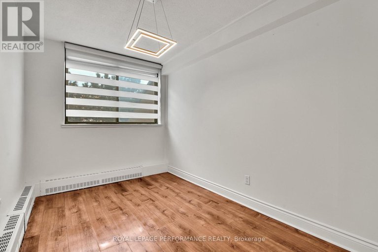 29416730/344-515-st-laurent-boulevard/viscount-alexander-park/ottawa/ontario/K1K3X5_20
