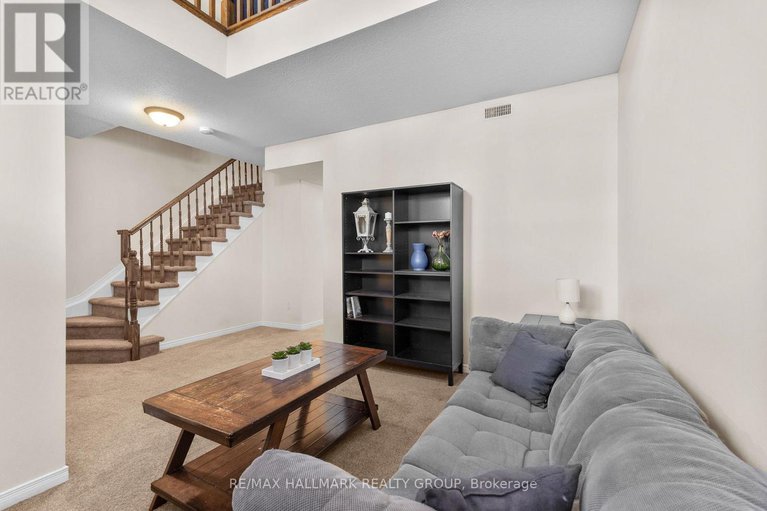 29249914/7-325-elite-private/longfields/ottawa/ontario/K2J0A4_22