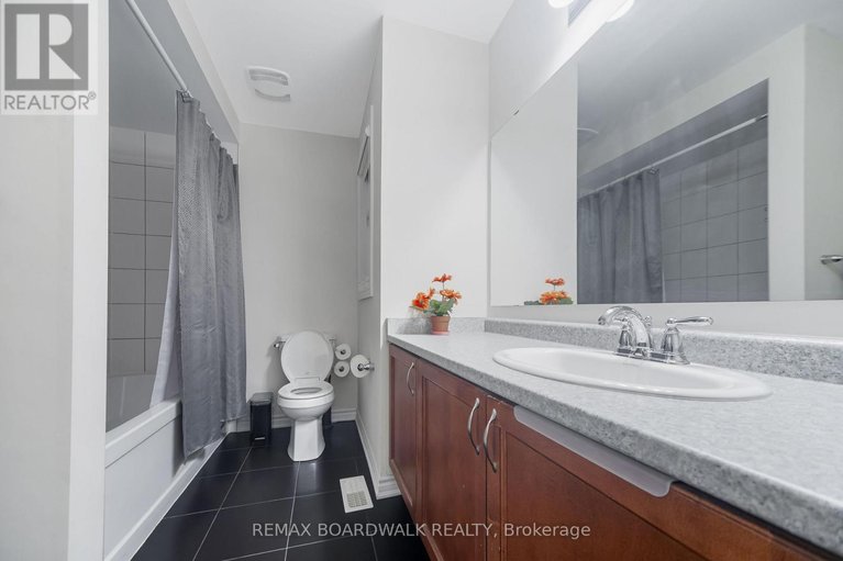 29599853/161-flowing-creek-circle/emerald-meadowstrailwest/ottawa/ontario/K2M0K2_31