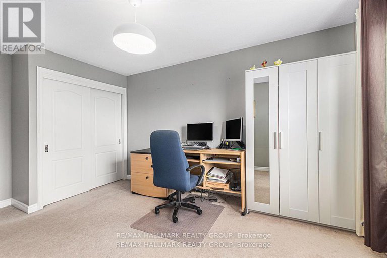 29053447/4220-kelly-farm-drive/blossom-parkkemp-parkfindlay-creek/ottawa/ontario/K1T0A5_22