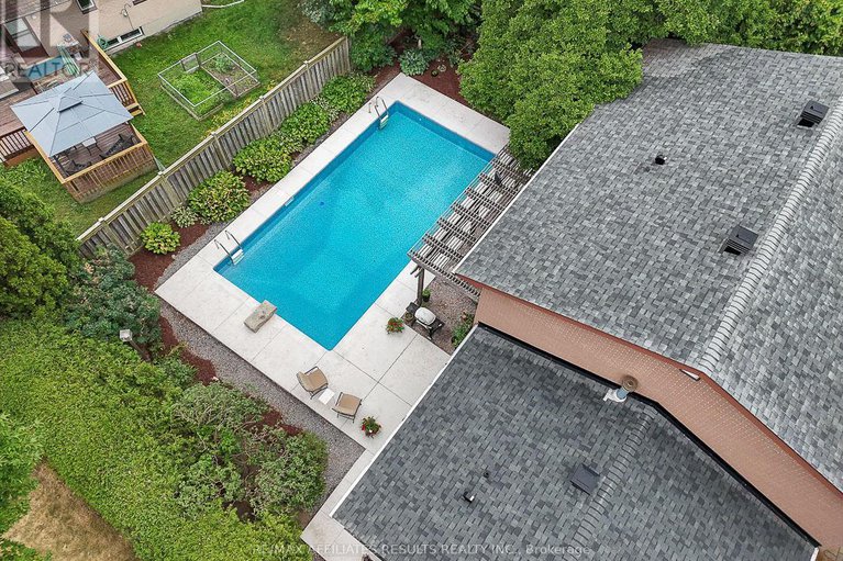 28809454/5-tiffany-crescent/beaverbrook/ottawa/ontario/K2K1W1_46