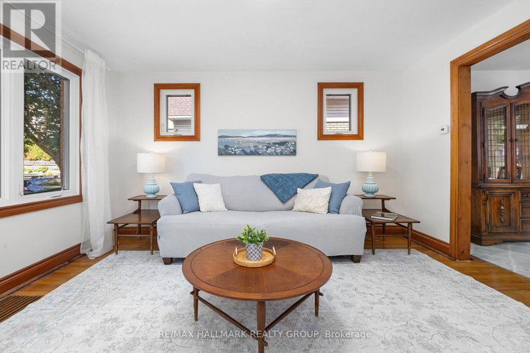 28882638/337-hinton-avenue-s/civic-hospital/ottawa/ontario/K1Y1A4_8