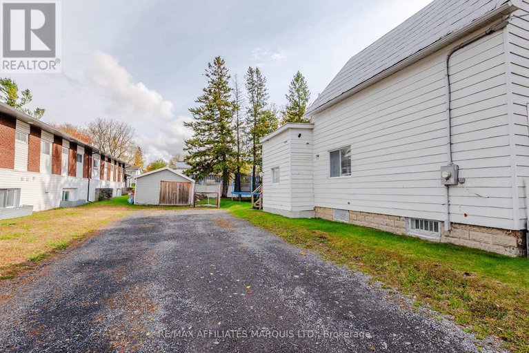 29024844/18-mechanic-street-w/maxville/north-glengarry/ontario/K0C1T0_42