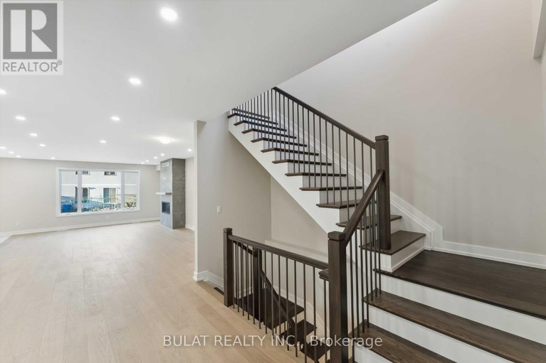 28281771/1357-kitchener-avenue/ellwood/ottawa/ontario/K1V6W1_9