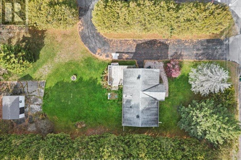 29519849/2462-dunning-road/cumberland-west/ottawa/ontario/K0A3E0_41