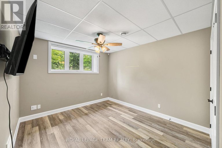 28362636/2500-kearns-way/osgoode-twp-north-of-reg-rd-6/ottawa/ontario/K4P1R9_36