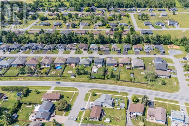 28548652/38-abagail-crescent/long-sault/south-stormont/ontario/K0C1M0_8