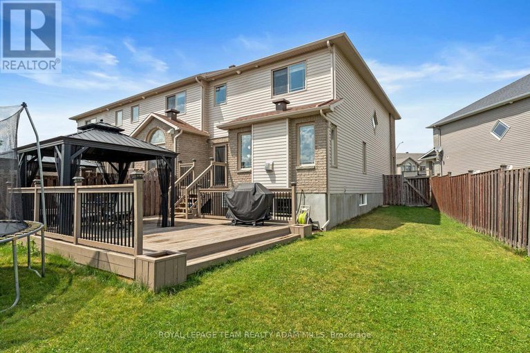 28591916/1543-carronbridge-circle/emerald-meadowstrailwest/ottawa/ontario/K2M0G8_41