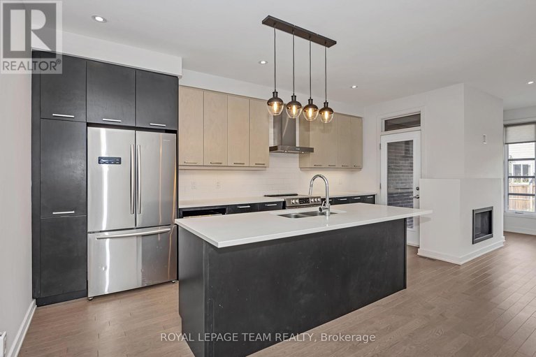 28811233/522-borbridge-avenue/riverside-southgloucester-glen/ottawa/ontario/K4M0H9_15