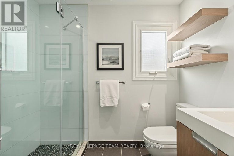 29413398/729-ludgate-court/beaconwood/ottawa/ontario/K1J8K8_21