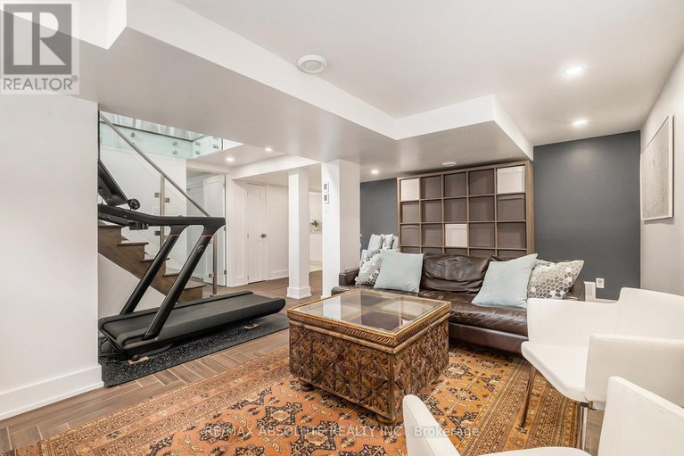 28419529/160-begonia-avenue/applewood-acres/ottawa/ontario/K1H6E4_23