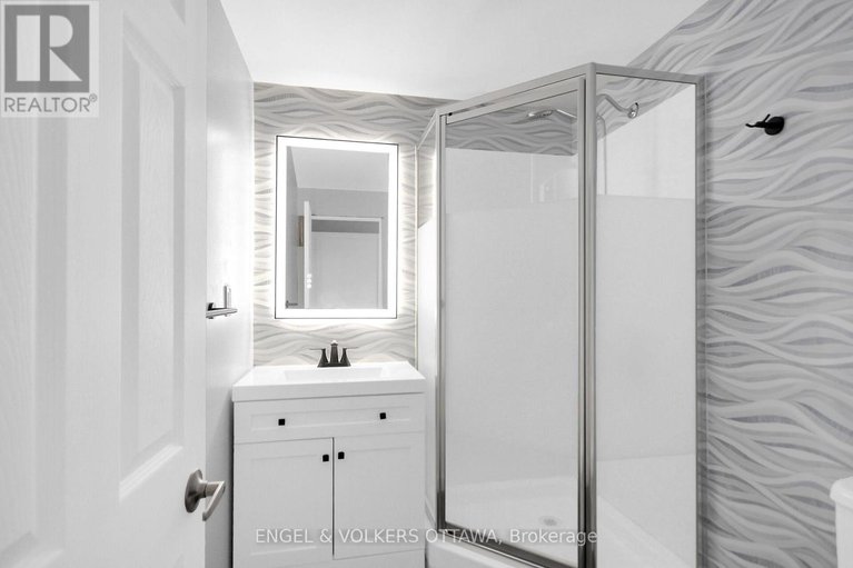 28666528/2784-grand-canal-street/half-moon-bay/ottawa/ontario/K2J0T2_29