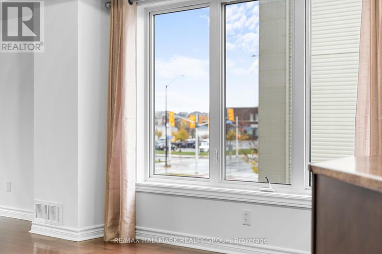 28971566/736b-chapman-mills-drive/strandherd/ottawa/ontario/K2J3V2_8