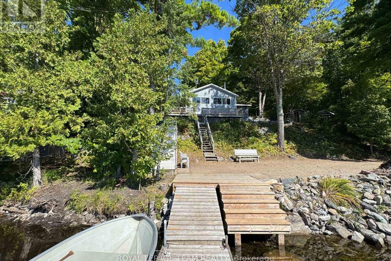 28818574/429-hardwood-ridge-road-w/lanark-highlands-lanark-twp/lanark-highlands/ontario/K0G1K0_3