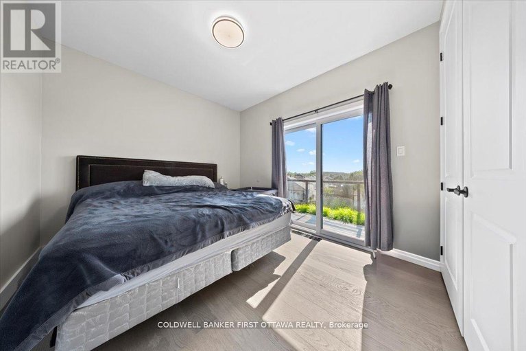 29179950/ab-22-inverkip-avenue/hunt-club-parkgreenboro/ottawa/ontario/K1T4B7_33