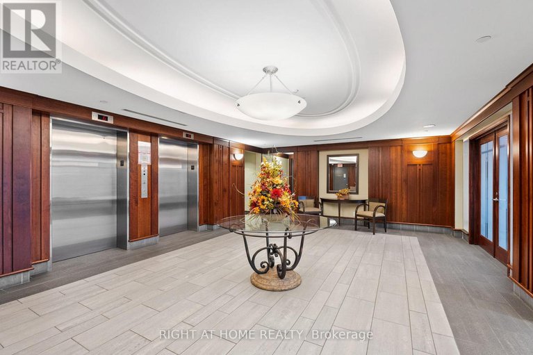 29024112/703-136-darlington-private-se/hunt-clubwestern-community/ottawa/ontario/K1V0X6_5