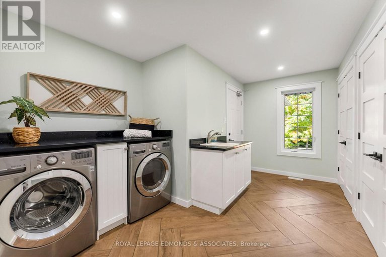 28918852/166-deerfield-drive/mcnabbraeside-twps/mcnabbraeside/ontario/K0A3L0_15