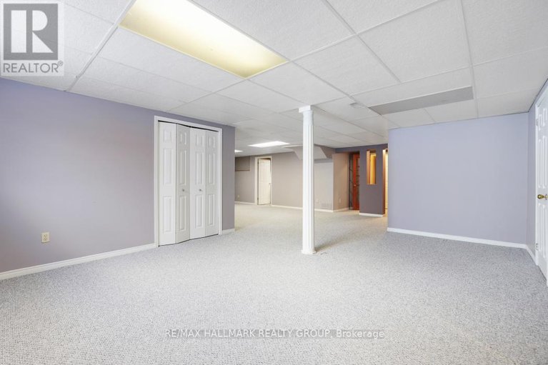 29322376/41-bramblegrove-crescent/hunt-club-parkgreenboro/ottawa/ontario/K1T3G2_44