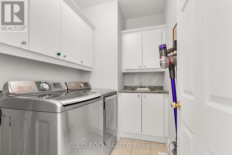 28419528/49-caribou-avenue/stittsville-south/ottawa/ontario/K2S1X3_28