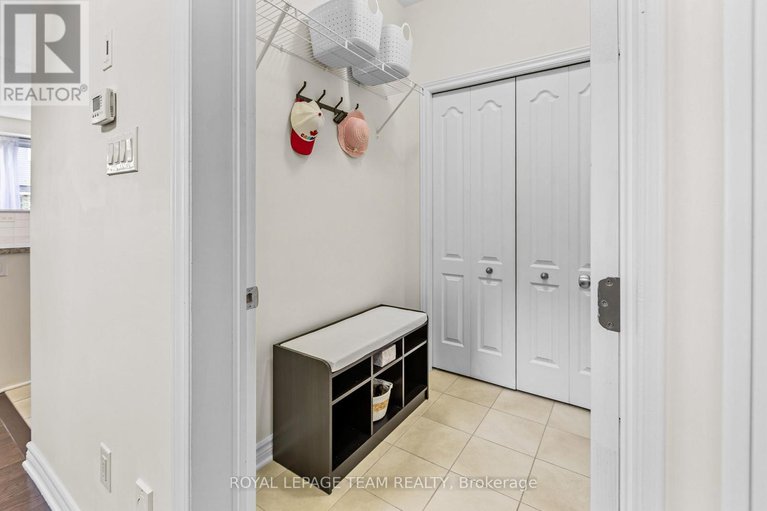 28515648/926-bunchberry-way/blossom-parkkemp-parkfindlay-creek/ottawa/ontario/K1T3T8_16