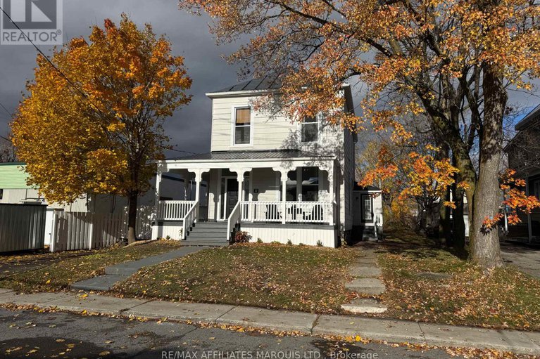 29078821/11-elgin-street-e/alexandria/north-glengarry/ontario/K0C1A0_3