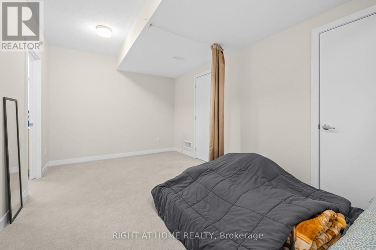 29674085/209-speckled-alder-row/half-moon-bay/ottawa/ontario/K2J7G8_21