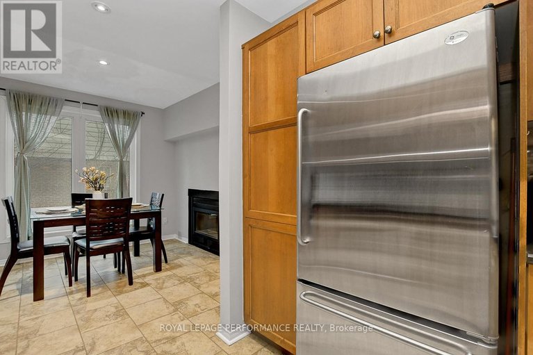 29463580/19-columbus-avenue/overbrook/ottawa/ontario/K1K1R2_15