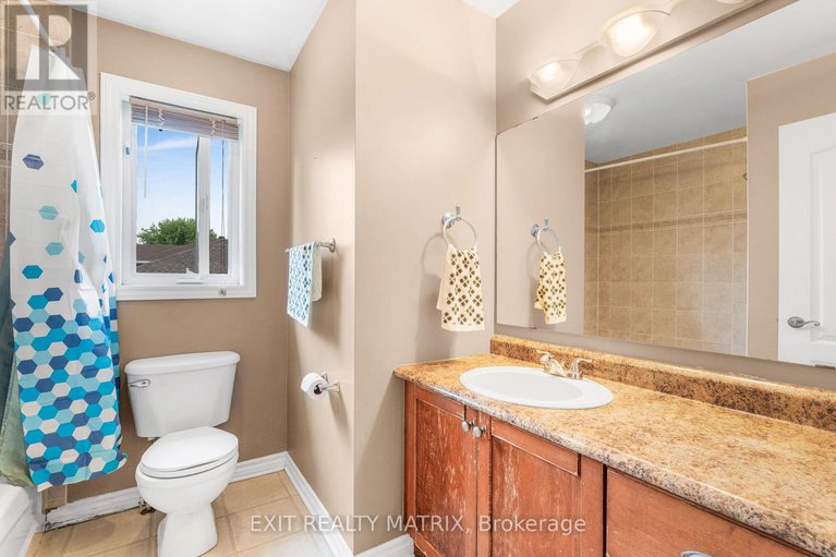 28580585/67-renoir-drive/embrun/russell/ontario/K0A1W0_21