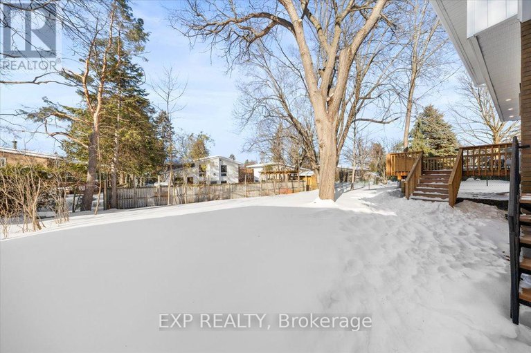 29377335/41-qualicum-street/bruce-farmgraham-parkqualicumbellands/ottawa/ontario/K2H7H3_48