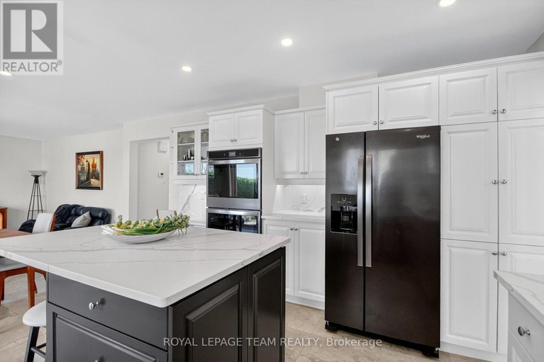 29015605/259-grandview-road/crystal-bayrocky-point/ottawa/ontario/K2H8B9_16