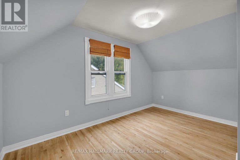 28812431/145-crerar-avenue/carlington/ottawa/ontario/K1Z7P4_13