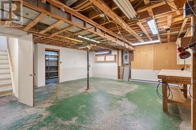 29483559/1132-adirondack-drive/kenson-park/ottawa/ontario/K2C2V1_29