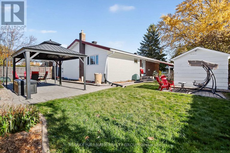 29053802/838-balsam-drive/chatelaine-village/ottawa/ontario/K1E1B7_37