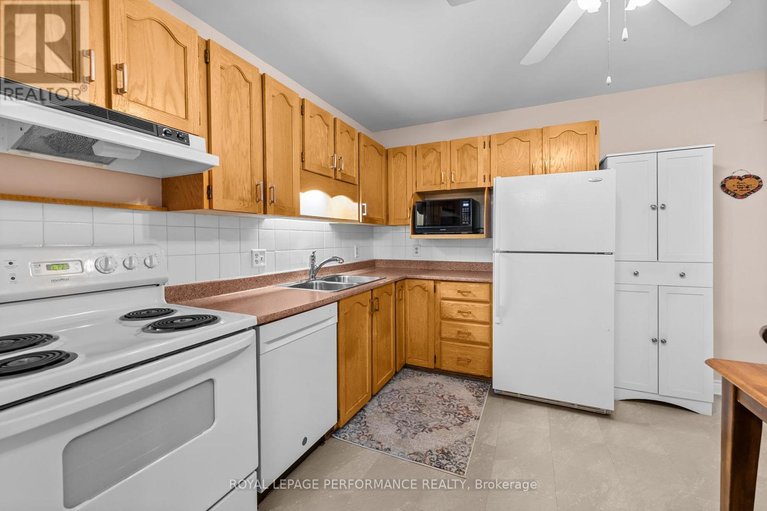 29594623/1782-radway-terrace/chateauneuf/ottawa/ontario/K1C5K2_16