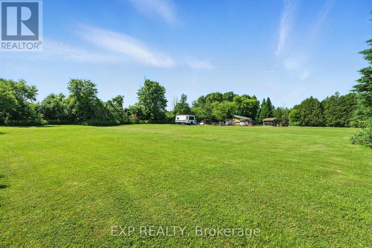 28525895/7800-34-highway/vankleek-hill/champlain/ontario/K0B1R0_30