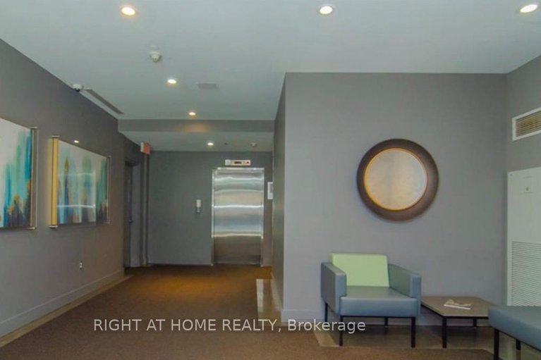 29501976/904-383-cumberland-street/lower-townbyward-market/ottawa/ontario/K1N1J7_3