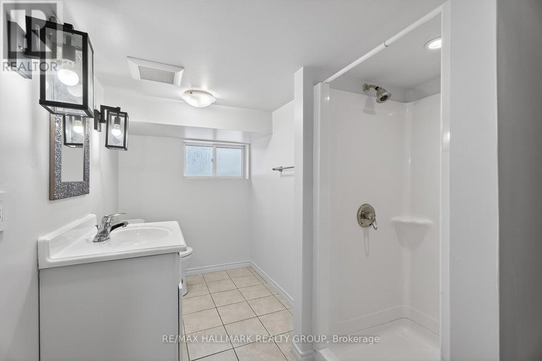 29249197/170-donald-street/overbrookcastle-heights/ottawa/ontario/K1K1M9_41