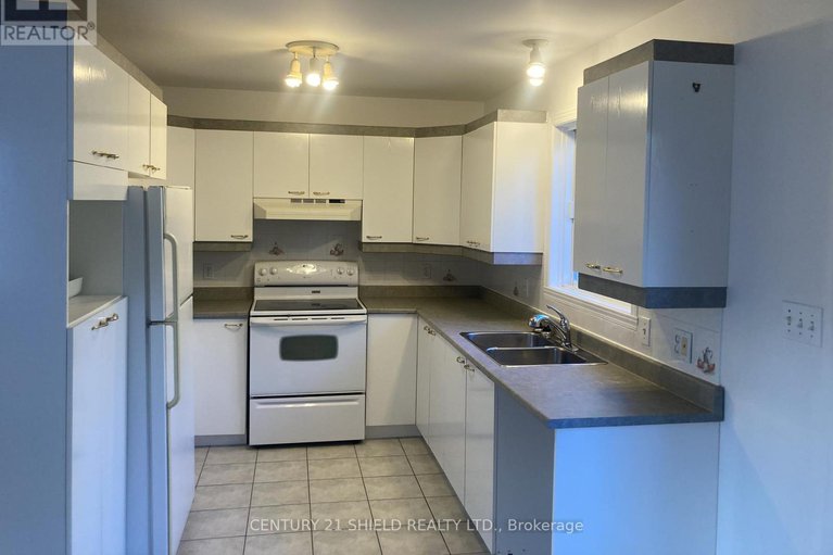 29049744/21255-mcnaughton-court-e/south-glengarry-lancaster-twp/south-glengarry/ontario/K0C1E0_8