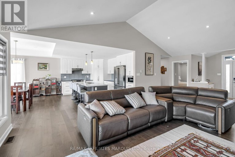 28147132/29-whitetail-avenue/long-sault/south-stormont/ontario/K0C1P0_12