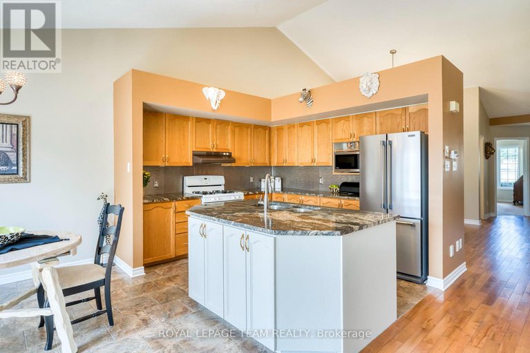 28736599/60-harold-street/almonte/mississippi-mills/ontario/K0A1A0_4