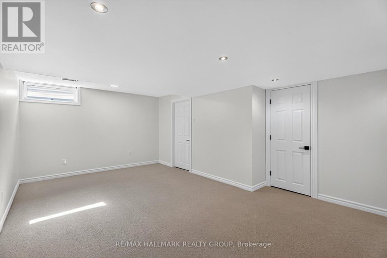 29155788/3921c-old-richmond-road/arbeatha-park/ottawa/ontario/K2H8T9_30