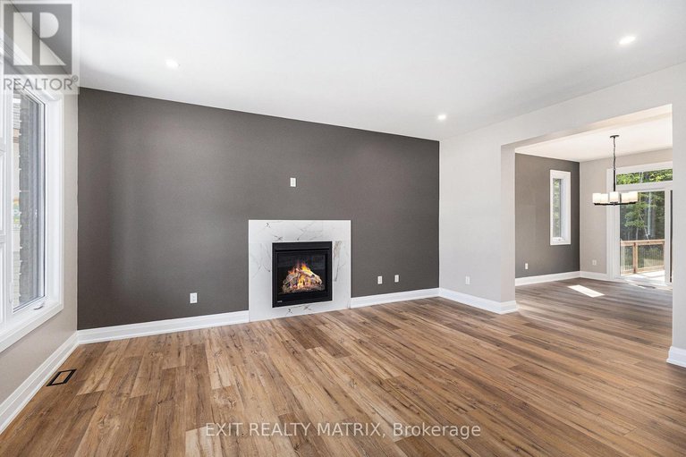 28728484/1355-fribourg-street/embrun/russell/ontario/K0A1W0_4