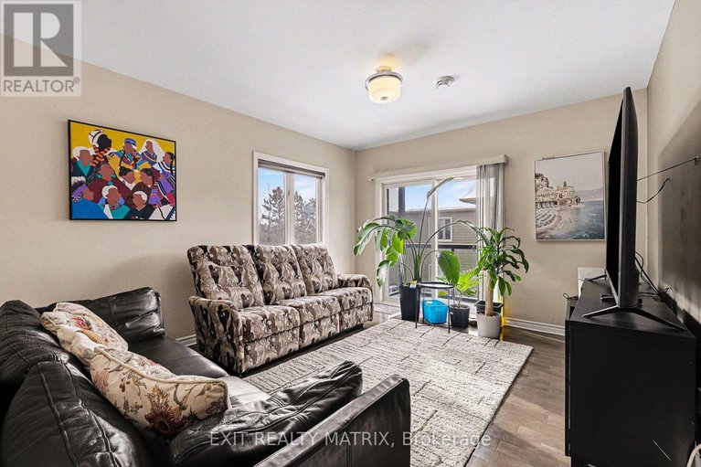 29312326/305-300-solstice-crescent/embrun/russell/ontario/K0A1W0_18