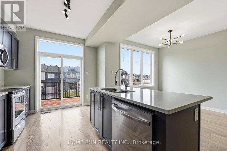 29626066/60-teelin-circle/half-moon-bay/ottawa/ontario/K2J6T9_18